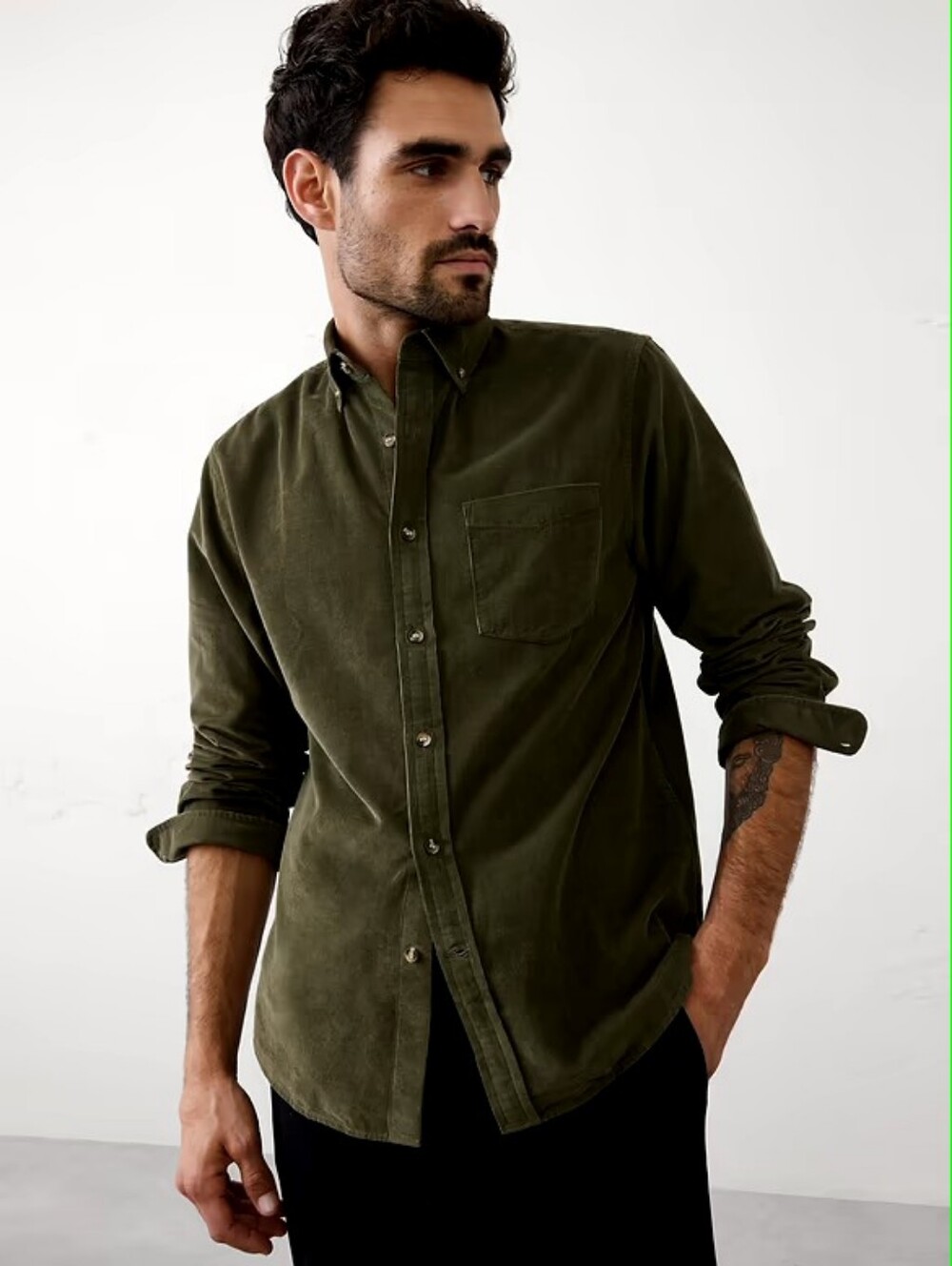 Banana Republic Slim-Fit Fine Wale Corduroy Shirt Medium